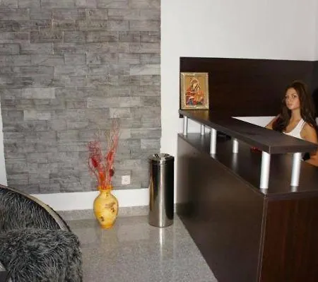Venis House *