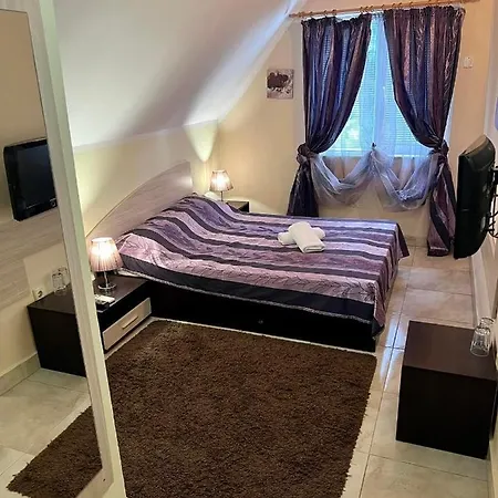 Πανσιόν Venis House