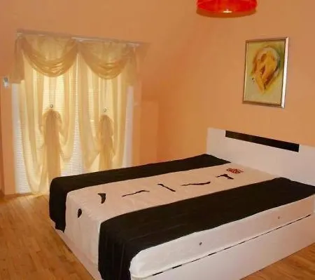 Πανσιόν Venis House Φιλιππούπολη