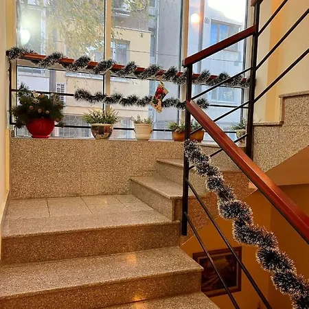 Venis House