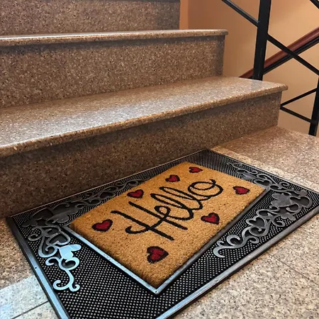 Venis House Къща за гости